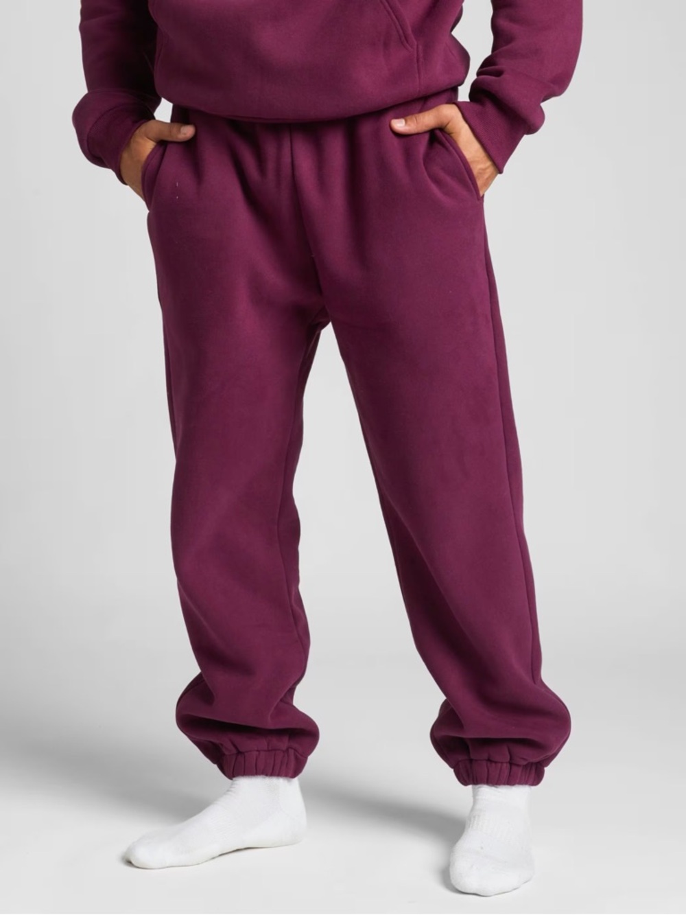 Comfrt Travel Essentials Cuffed Sweatpants in Plum